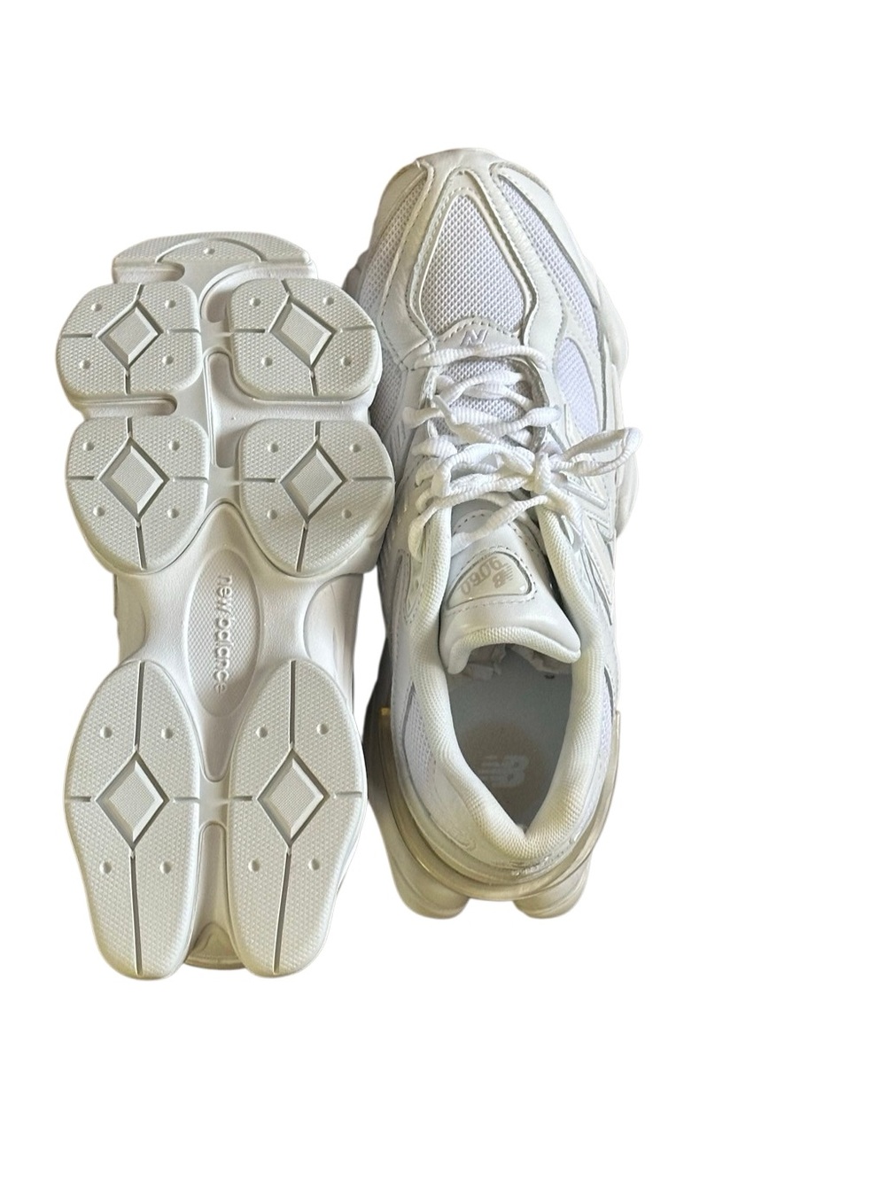New Balance Women's 9060 Sneakers in White/Cream. Brand New. Size 8.5. - Picture 5 of 7